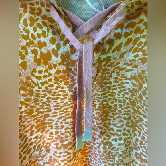 NWT Laila Ali lace up hoodie tan & pink animal print w/metallic embroidery. Sz S - Picture 5 of 11